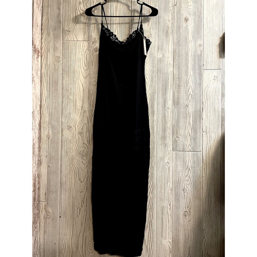 SKIMS FITS EVERYBODY LACE SLIP DRESS SIZE LARGE